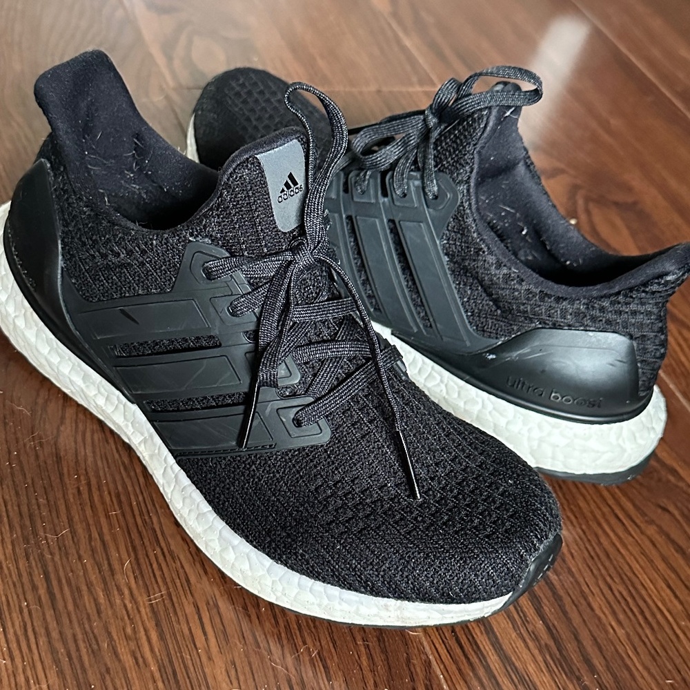 Women's Adidas ultraboost 20 , size 8